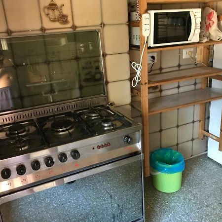 Отель La Casa Di Paola Рим Экстерьер фото