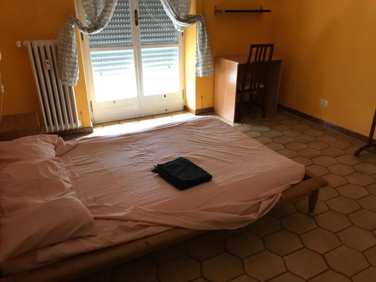 Отель La Casa Di Paola Рим Экстерьер фото