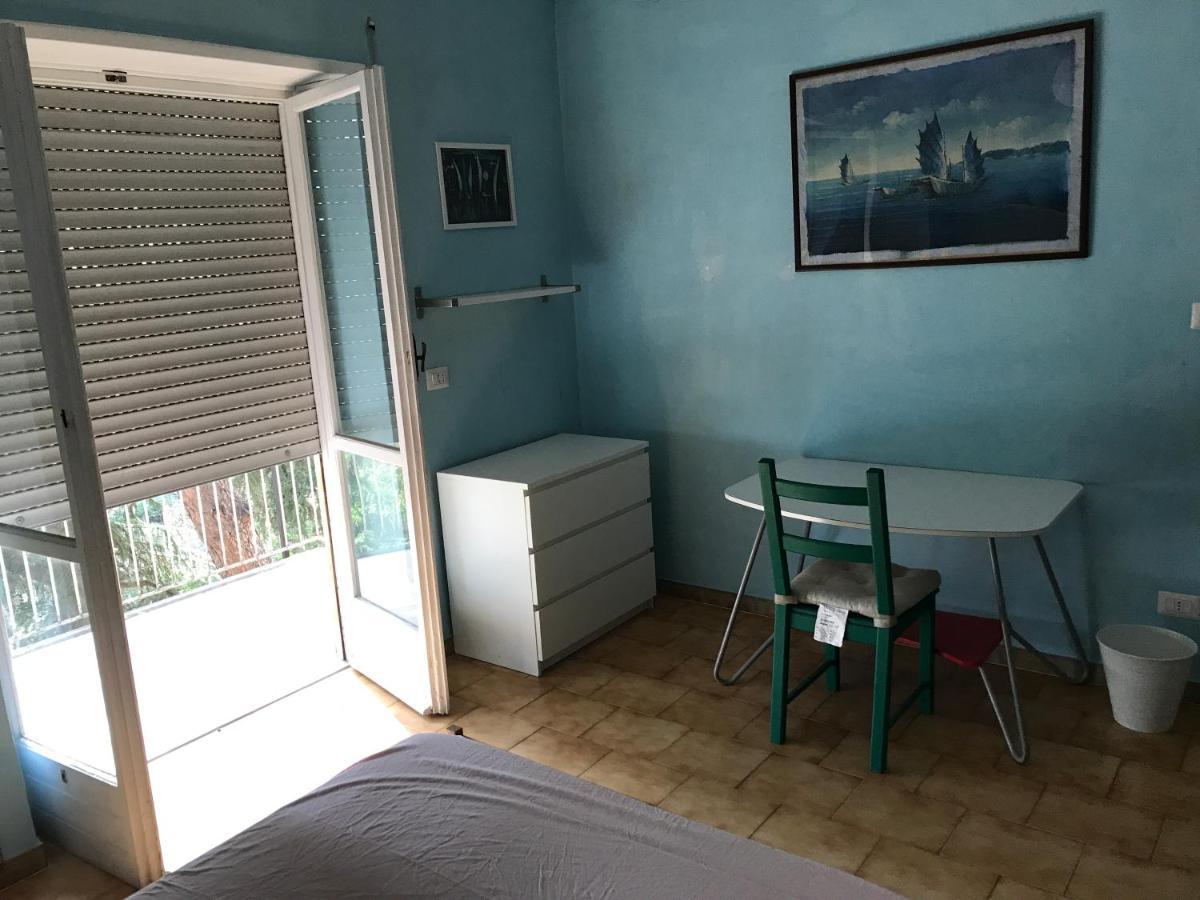 Отель La Casa Di Paola Рим Экстерьер фото